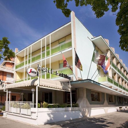 Hotel Bettina ลิโดดิเยโซโล ภายนอก รูปภาพ