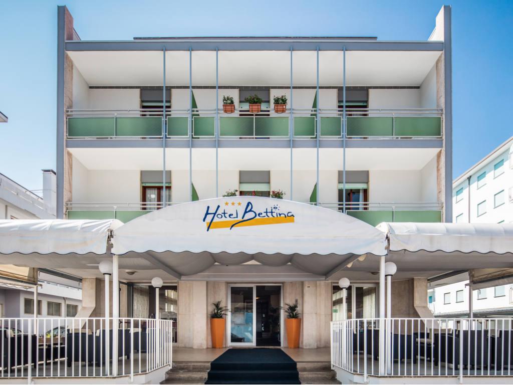 Hotel Bettina ลิโดดิเยโซโล ภายนอก รูปภาพ