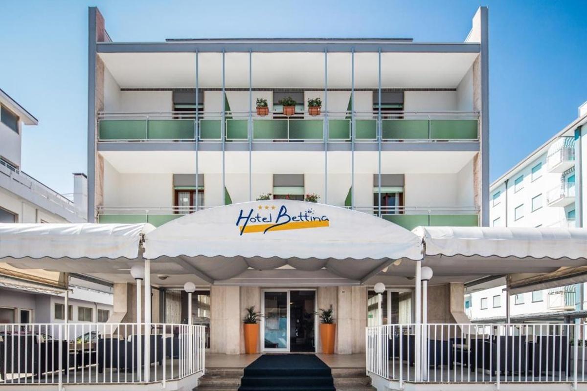 Hotel Bettina ลิโดดิเยโซโล ภายนอก รูปภาพ