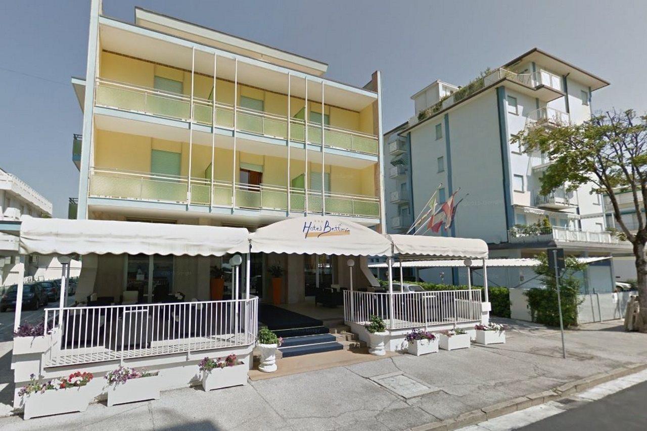 Hotel Bettina ลิโดดิเยโซโล ภายนอก รูปภาพ