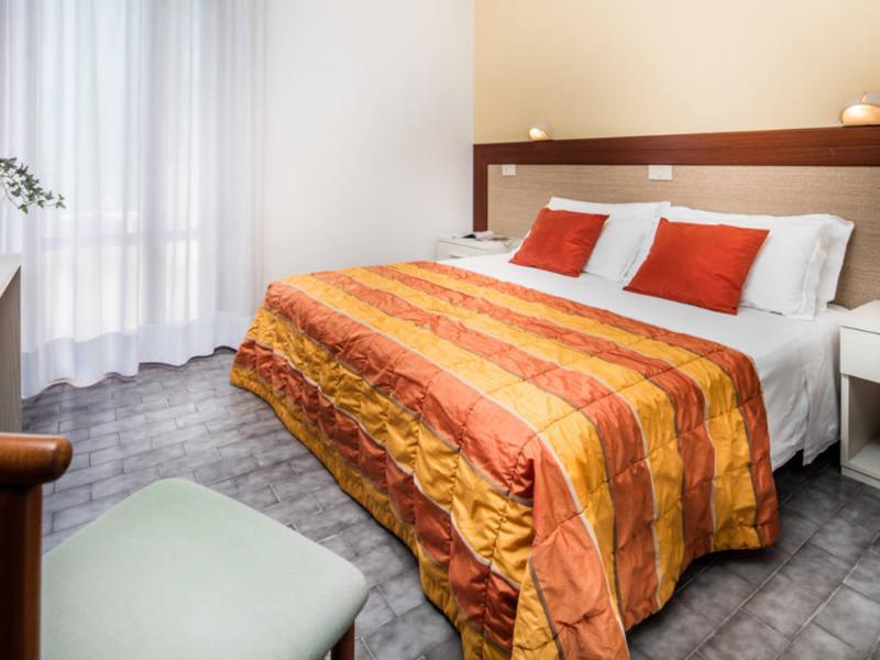 Hotel Bettina ลิโดดิเยโซโล ภายนอก รูปภาพ