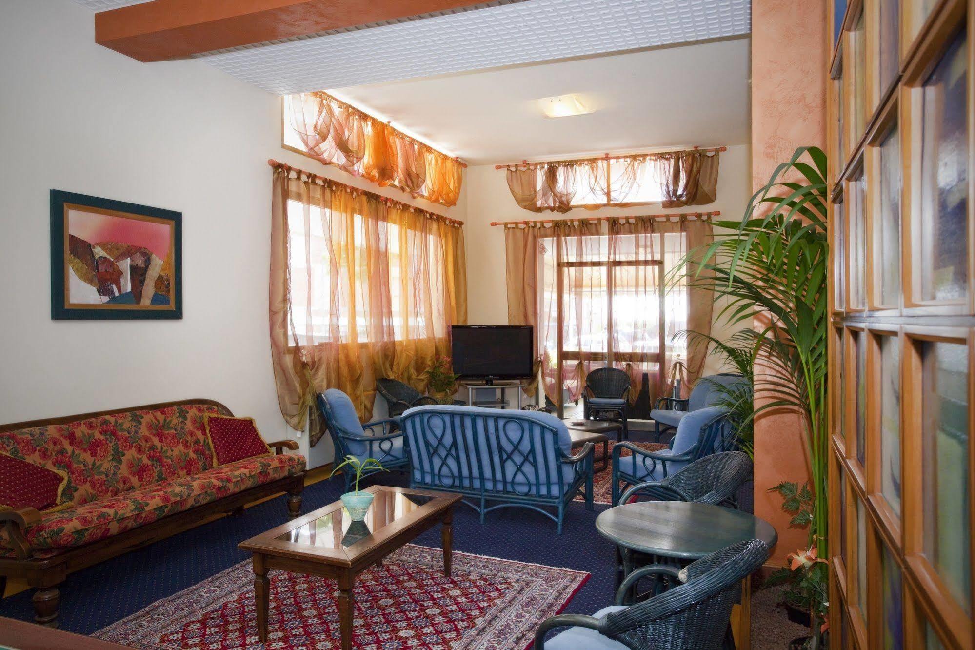 Hotel Bettina ลิโดดิเยโซโล ภายนอก รูปภาพ